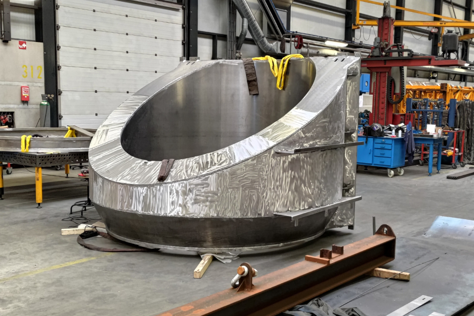 Deel van de sleepwagen - complexe lasconstructie maat werk - Consmema